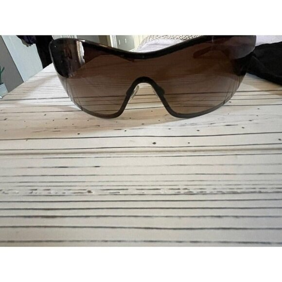 Chanel Sunglasses 4164B Sheid - Picture 8 of 11